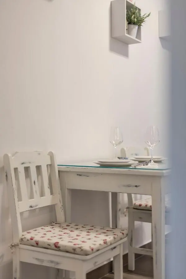 Studio Apartments Insula Split