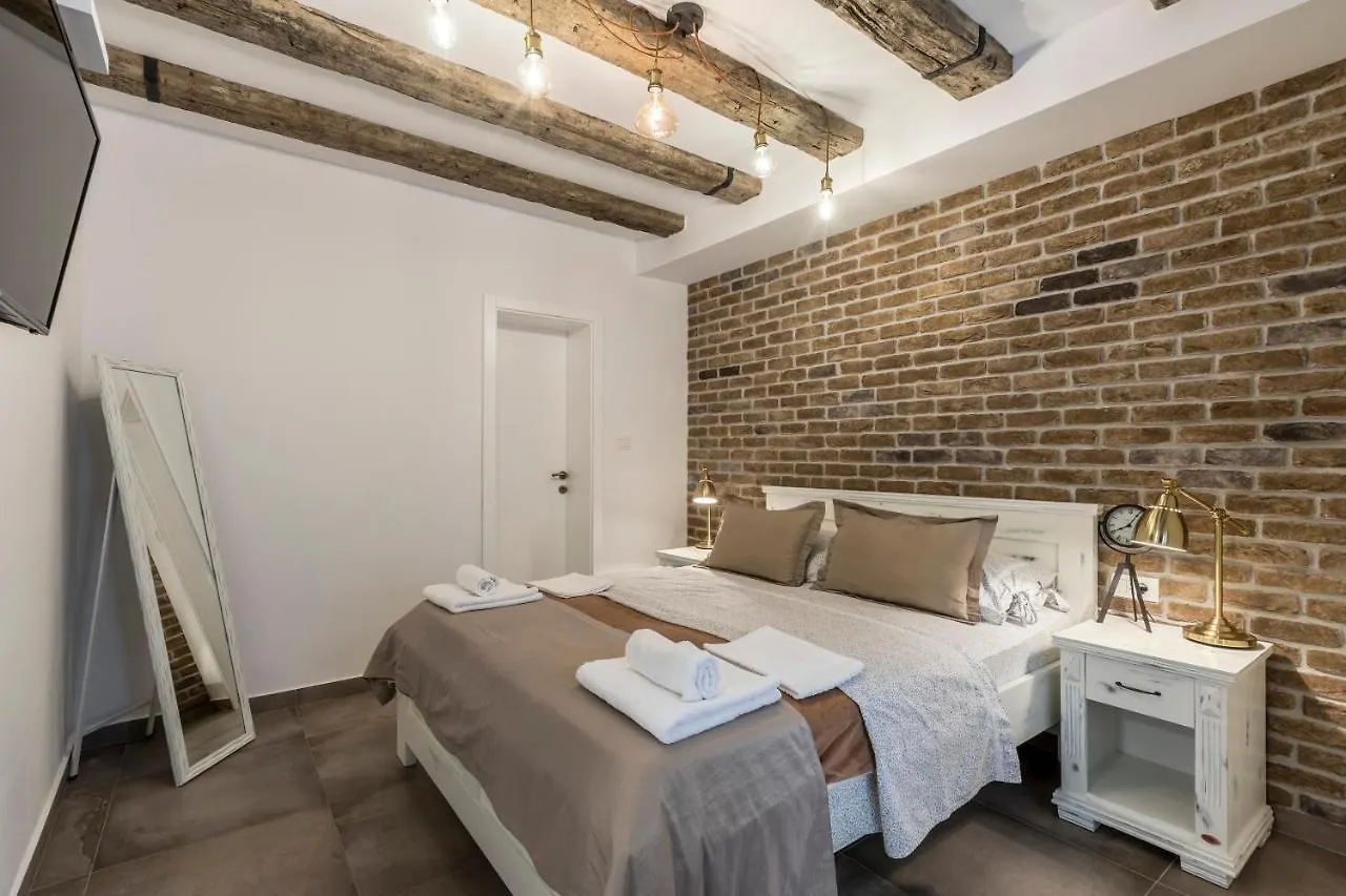 Studio Apartments Insula Split