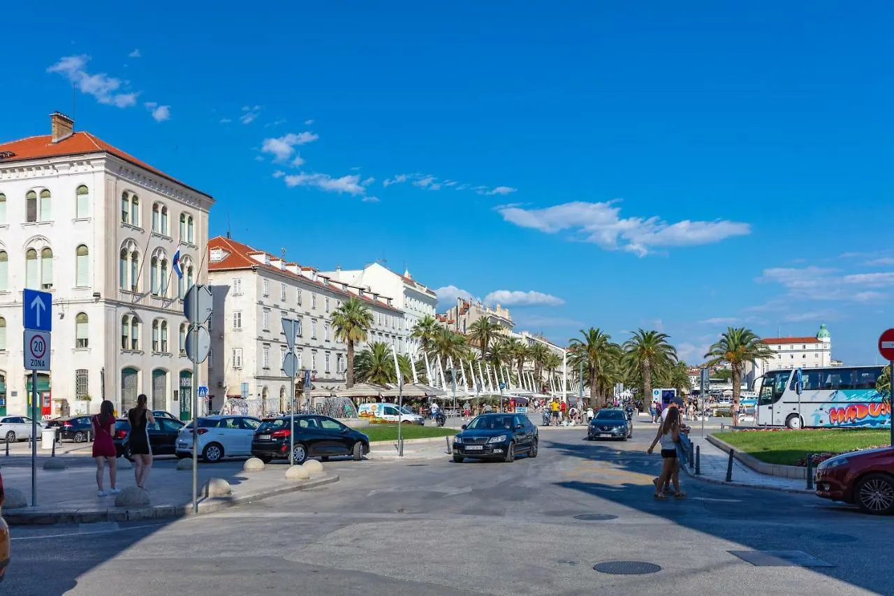 Studio Apartments Insula Split