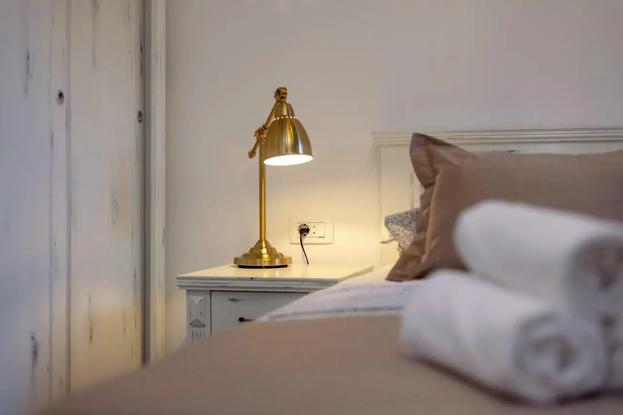 Studio Apartments Insula Split