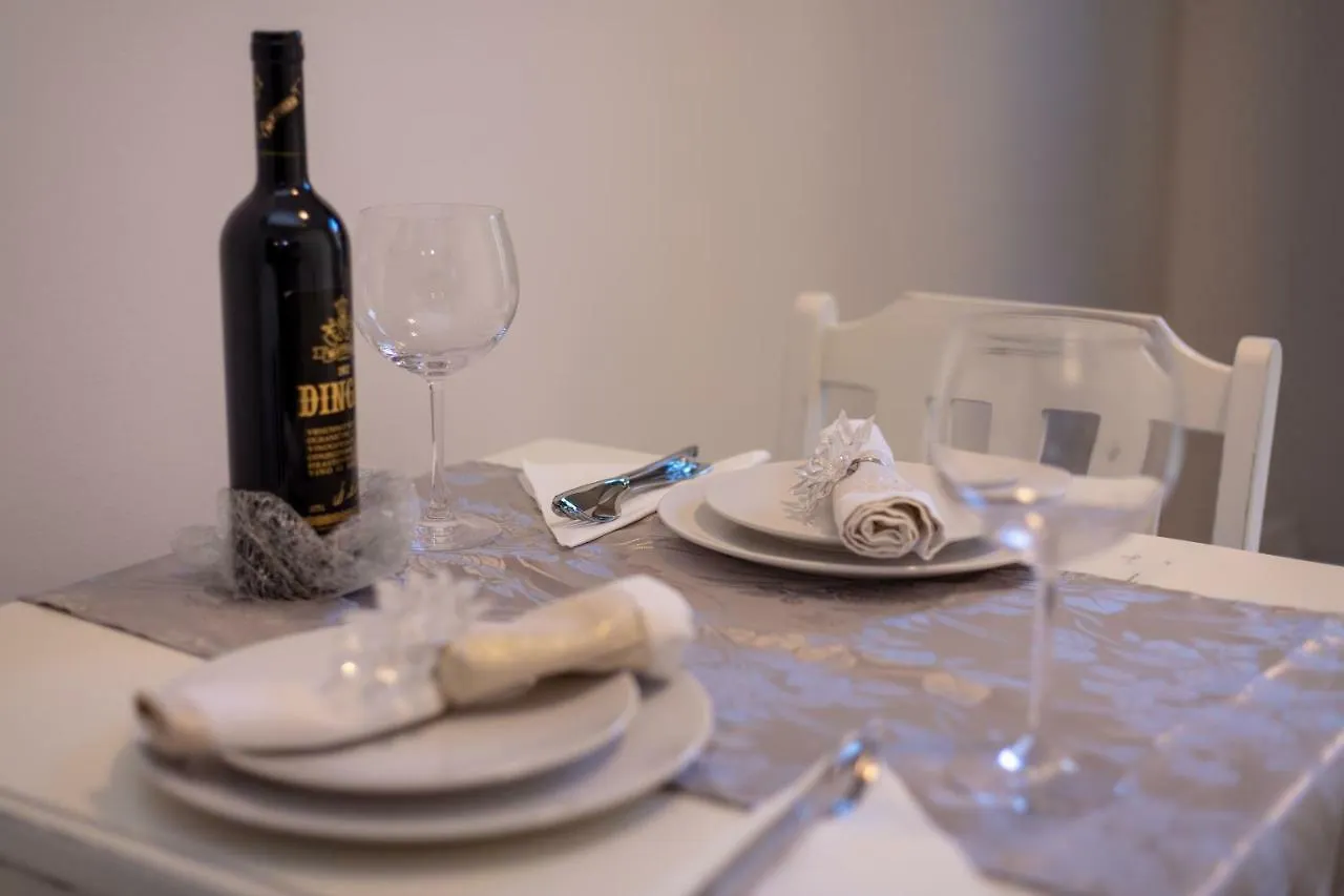Studio Apartments Insula Split